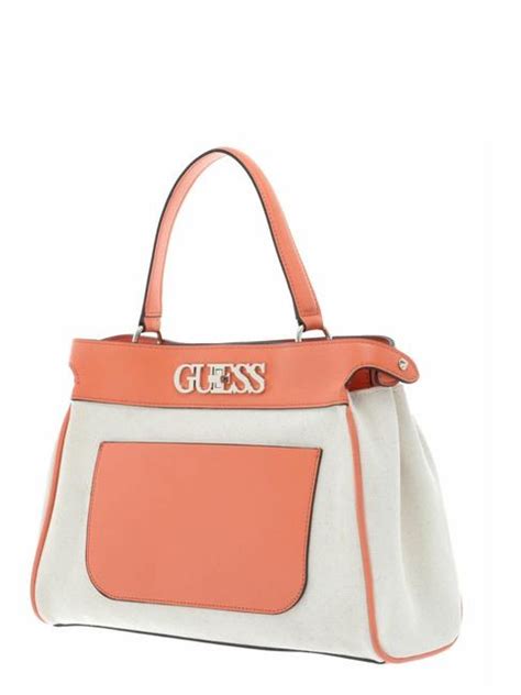 Bolsos Guess a precios de outlet .